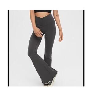 OFFLINE Aerie Real Me High Waisted Crossover Flare Legging Grey Shadow Small
